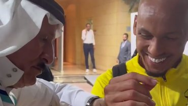 Фабиньо после дебюта за «Аль-Иттихада» получил в подарок дорогие часы и чуть не разбил их