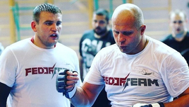 «Отношения с Федором сложные. Но я ему благодарен». Покинул Fedor Team, хотя работал бок о бок с Емельяненко 20 лет
