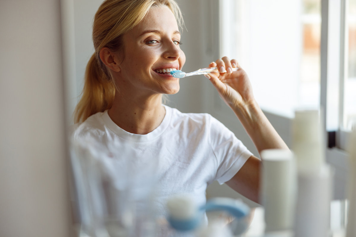 Ежедневные правила ухода за полостью рта: как и чем чистить зубы, для чего  нужен ирригатор. Спорт-Экспресс
