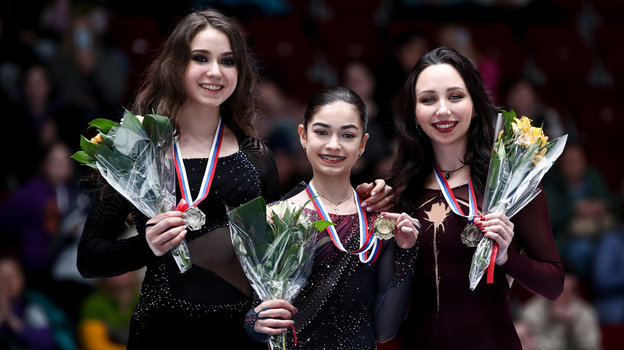 Камила Валиева, Аделия Петросян и Елизавета Туктамышева на церемонии награждения