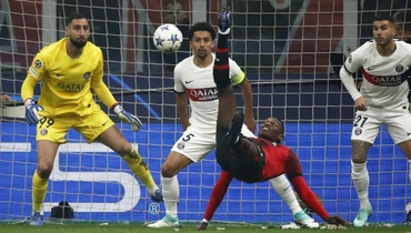 Гол и передача Жиру принесли «Милану» победу над «ПСЖ», Леау забил ударом через себя