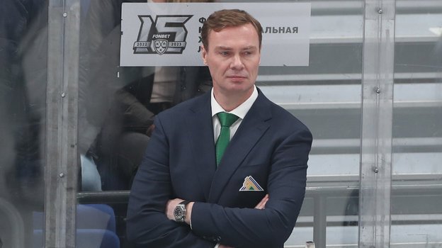 Тренер Виктор Козлов.