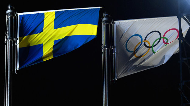 Флаги Швеции и МОК