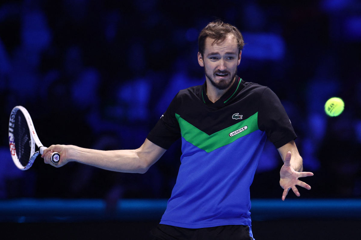 World Tennis League 2023: как играют Медведев, Рублев и Мирра Андреева в  выставочном турнире в Абу-Даби. Спорт-Экспресс