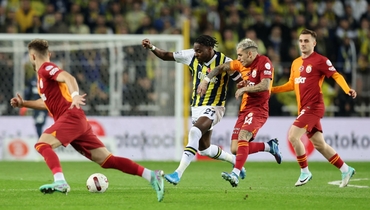 «Фенербахче» и «Галатасарай» сыграли вничью в матче лидеров чемпионата Турции