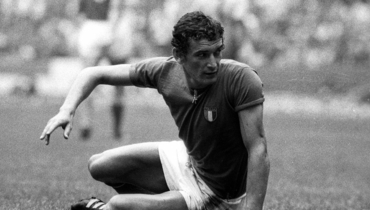 Умер лучший бомбардир в истории сборной Италии. Его называли Раскатом Грома