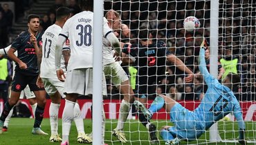 Гол Аке принес «Манчестер Сити» победу над «Тоттенхэмом» в Кубке Англии