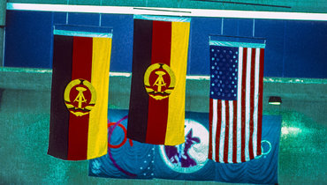 Флаги ГДР и США на Олимпийских играх-1988
