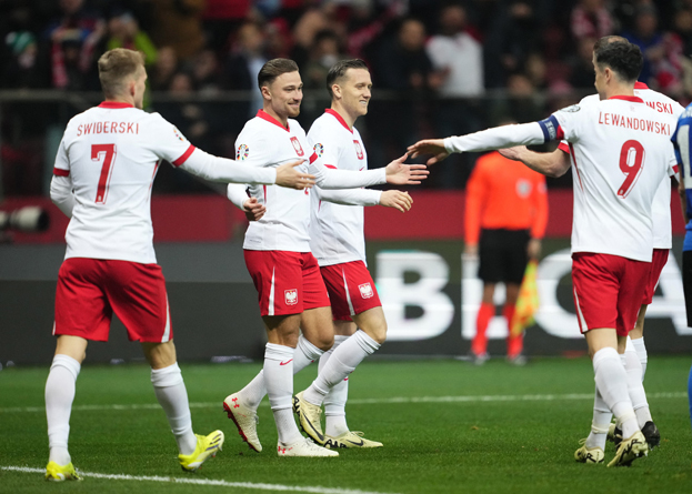 Порно бұрмаланғандар пиздадан сперманы ішеді Порно ененің фотосы