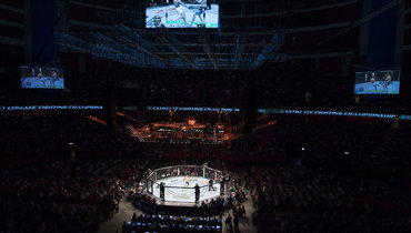 UFC 304:     