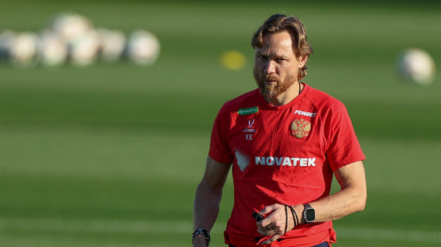 Валерий Карпин.