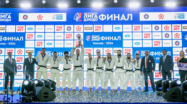 Клуб «Урал — Западная Сибирь».