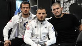 Ни Умар, ни Усман и близко не дотягивают до того, что делал Хабиб на том же этапе. Его цифры — это запредел