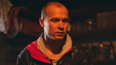 Что идет в кино в феврале — какие фильмы: «Кончится лето», «Красный шелк».