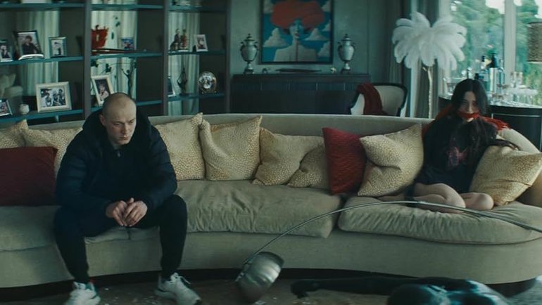 Фото из фильма жизнь Юрий Быков - о Юре Борисове и фильме "Анора". Спорт-Экспресс