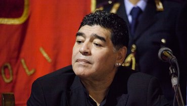 В Аргентине начинается суд над врачами Марадоны. В чем их обвиняют и что им грозит