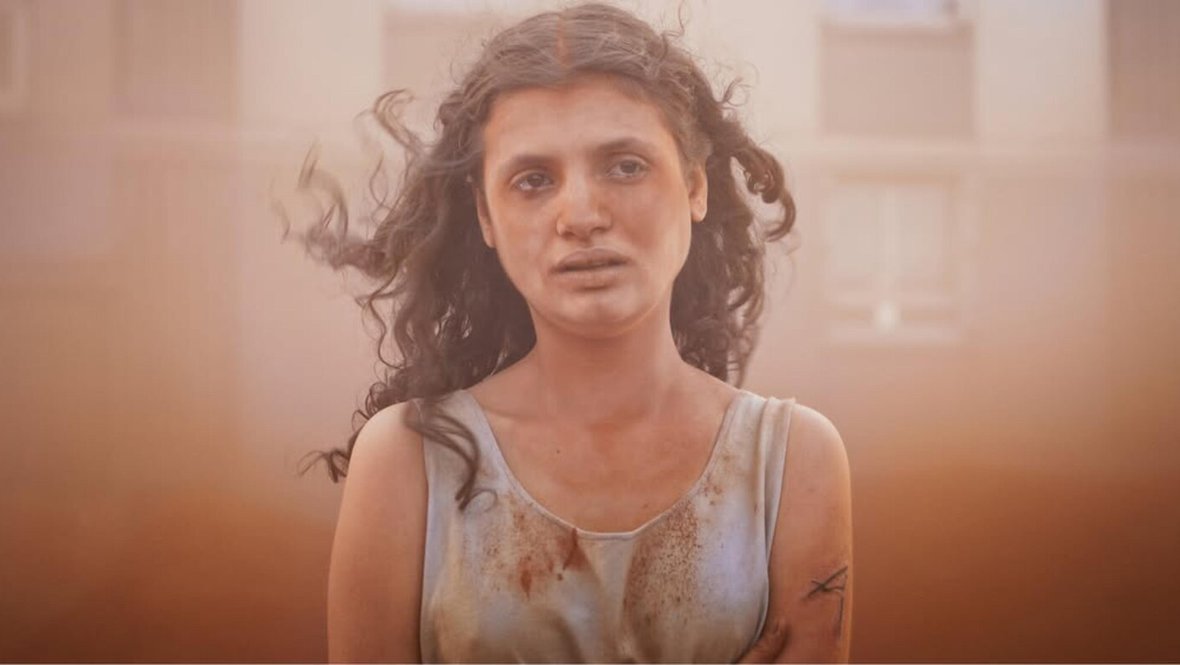 Mass Effect 3-тегі Шепард пен Гаррус секс Лесби бейнелері