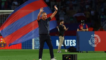 «Барселона» продлила контракт с Фликом до 2027 года