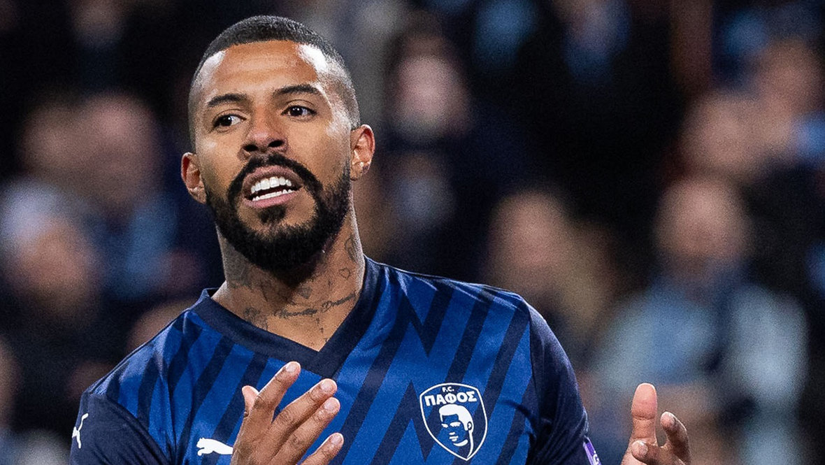 Нападающий «Пафоса» Силва Андерсон. Футболист «Пафоса» Силва Андерсон