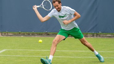 Даниил Медведев — Адриан Маннарино: трансляция матча турнира ATP в Хертогенбосе