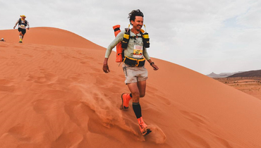 Алексей Смертин во время ультрамарафона в Сахаре.