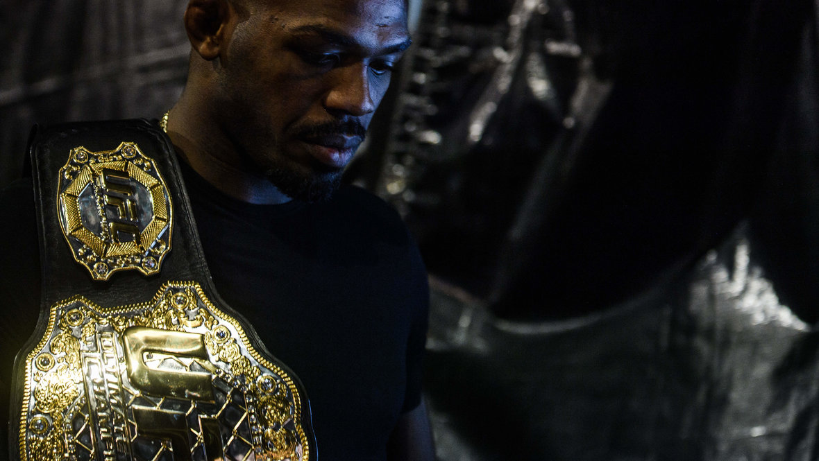 Джон Джонс, биография непобедимого чемпиона UFC: карьера, победы и скандалы