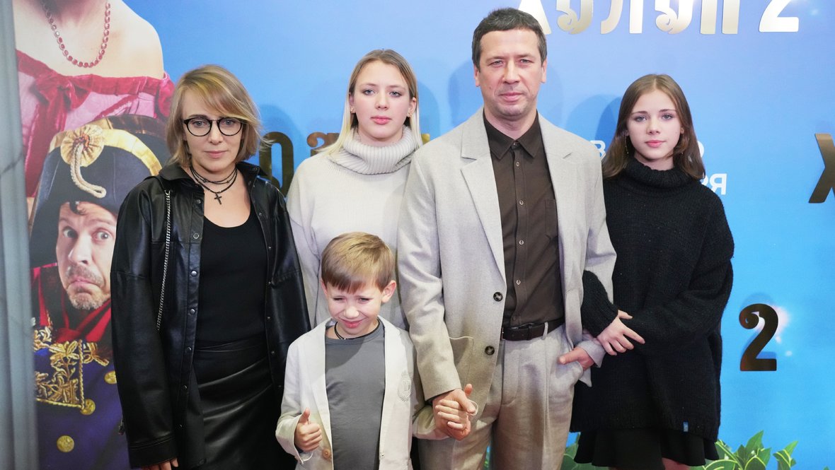 Актер Андрей Мерзликин развелся с женой после 19 лет брака