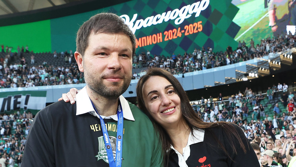 «Курьером можно заработать больше, чем детским тренером. Но в футболе сбываются мечты». Большое интервью Мусаева