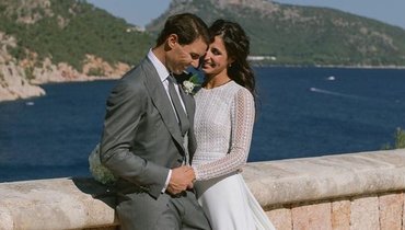 «Мы очень счастливы»: история любви теннисиста Рафаэля Надаля и его жены Марии Перельо