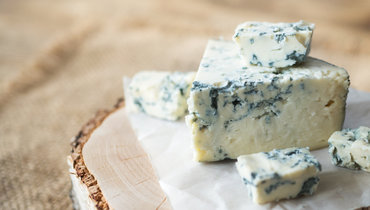 Что будет, если съесть продукт с плесенью: отвечает биохимик
