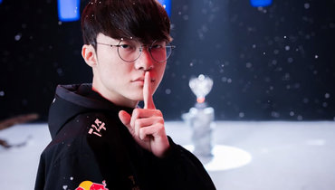 Ли Faker Сан Хёк.