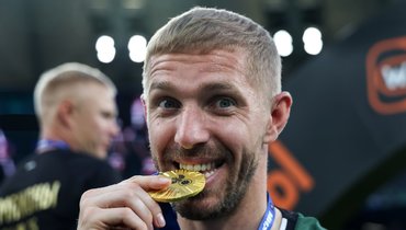 Автор первого гола ЧМ-2018 Газинский объявил о завершении карьеры