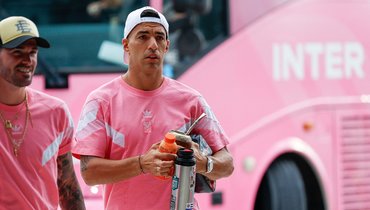 Луис Суарес извинился за плевок в работника «Сиэтла»