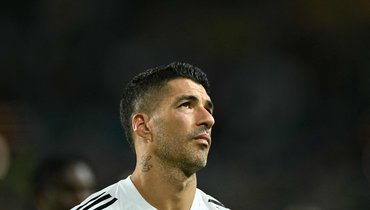 Суарес дисквалифицирован на 6 матчей за плевок в работника «Сиэтла»