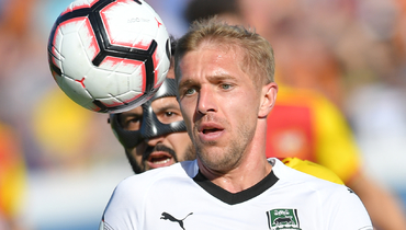 Газинский провел переговоры с «Амкалом» о возможном переходе