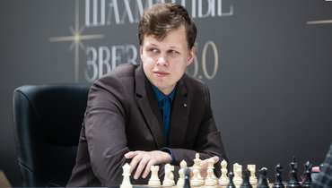 Владислав Артемьев.