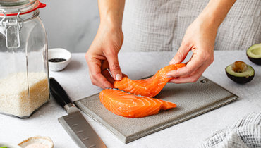 Диетолог назвала лучшие продукты для профилактики осенней хандры