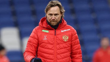 Валерий Карпин.