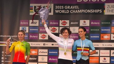 «Помотала головой». Велогонщица из Литвы отказалась встать на пьедестал рядом с россиянкой