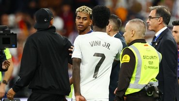 Ямаль предложил Винисиусу подраться во время потасовки в класико