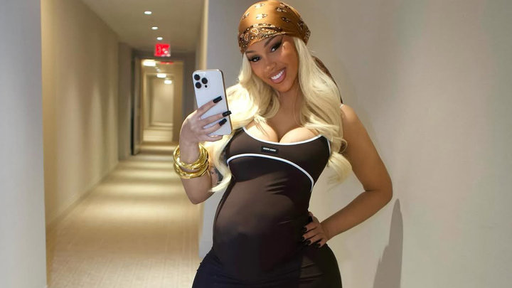 Карди Би родила четвертого ребенка