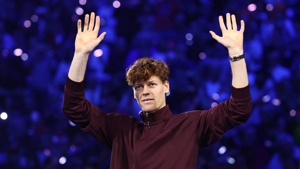 Синнер повторил достижение Федерера, защитив титул на Итоговом турнире