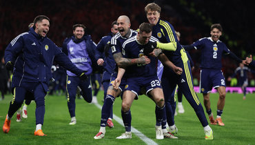 Шотландия вырвала путевку на чемпионат мира у Дании. Вместе с ней в Америку едут Испания, Бельгия, Австрия и Швейцария