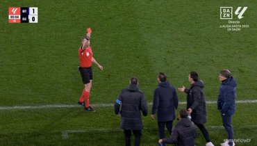 В чемпионате Испании удален знаменитый судья