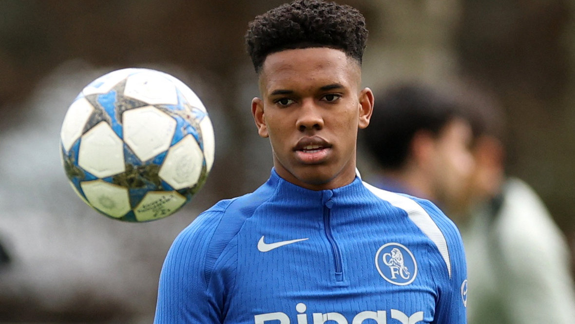 Эстевао пропустит матч с «Ньюкаслом»