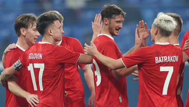 Сборная России после гола в матче с Перу (1:1).