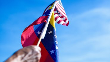 США начали военную операцию в Венелуэле.