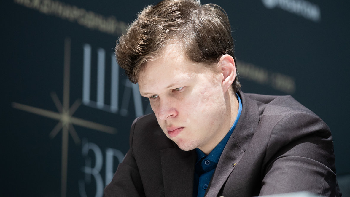 Владислав Артемьев.