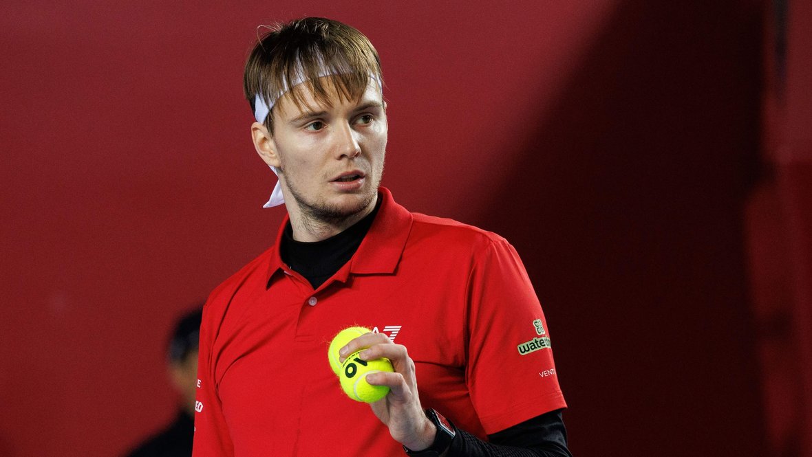 Australian Open, результаты у мужчин 18 января: победы Зверева, Бублика и Алькараса