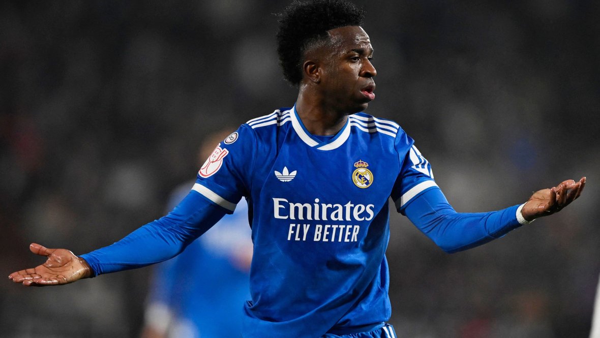 Источник: Винисиус Жуниор заявил окружению о нежелании играть в «Реале»